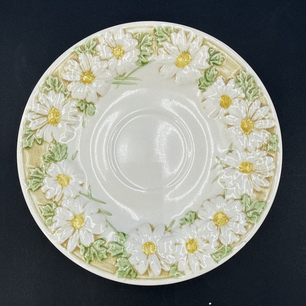 Vintage Metlox Poppytrail Sculptured Daisy Saucer Plate 6"